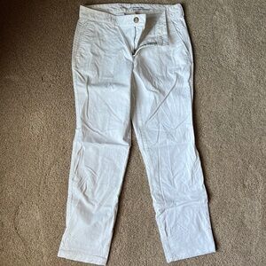 GAP Khaki Crop Capri White Size 2